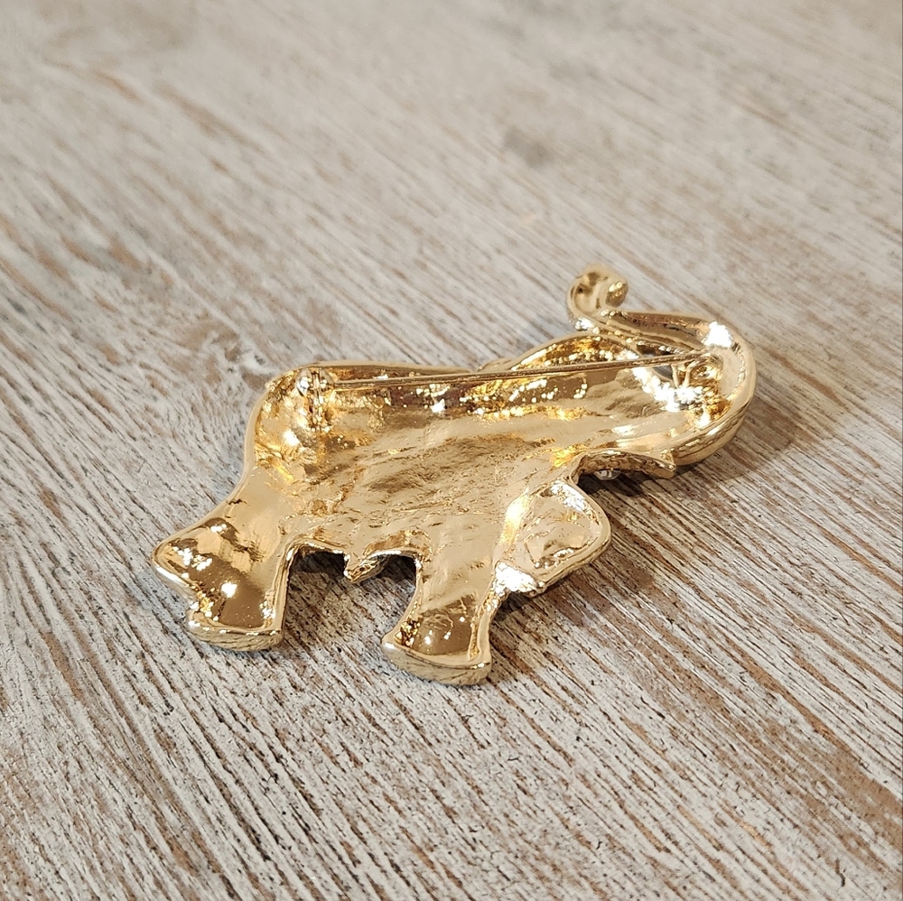 Elephant Pin - Picture 2 of 5